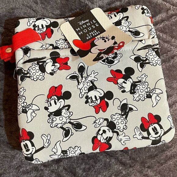 Disney Minnie Mouse 2 hot pads & cleaning gloves - Picture 11 of 11